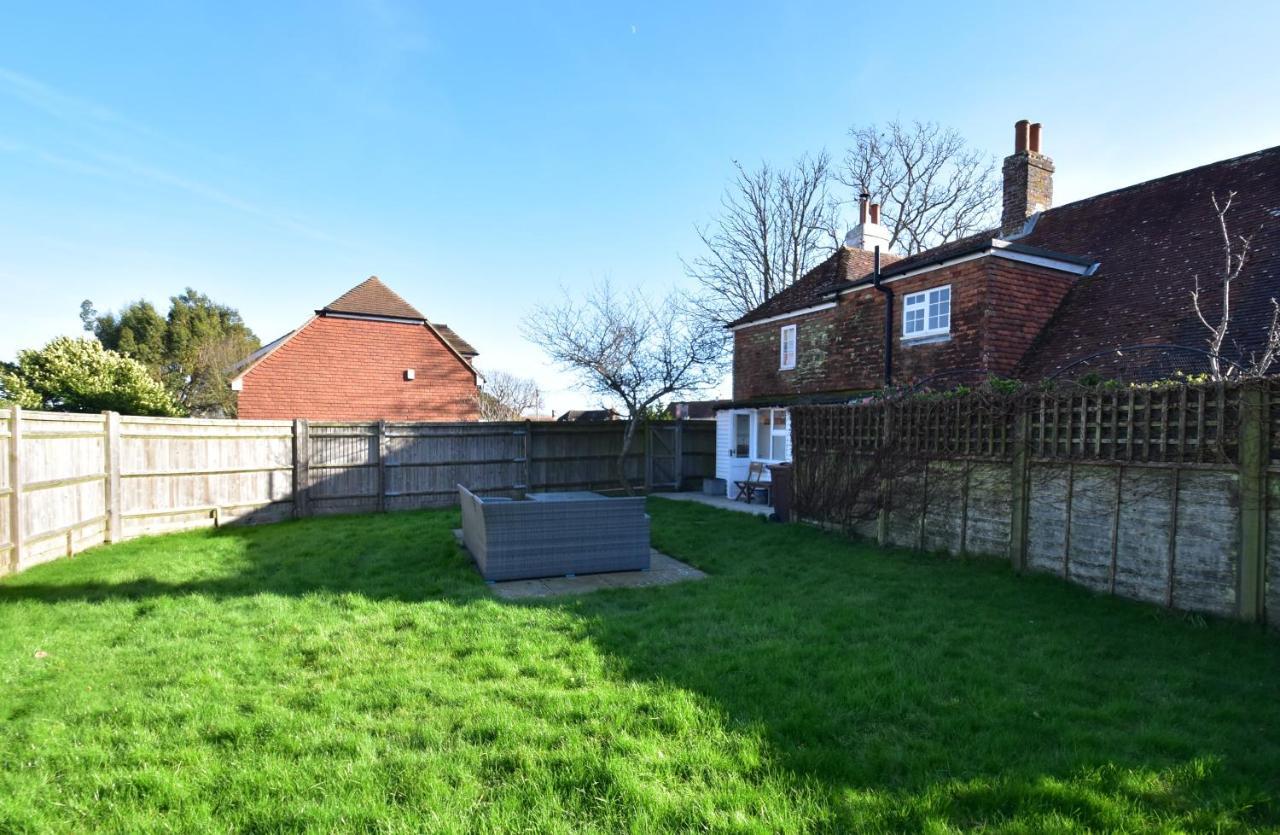 Rose Mullion Cottage Pett Exterior photo